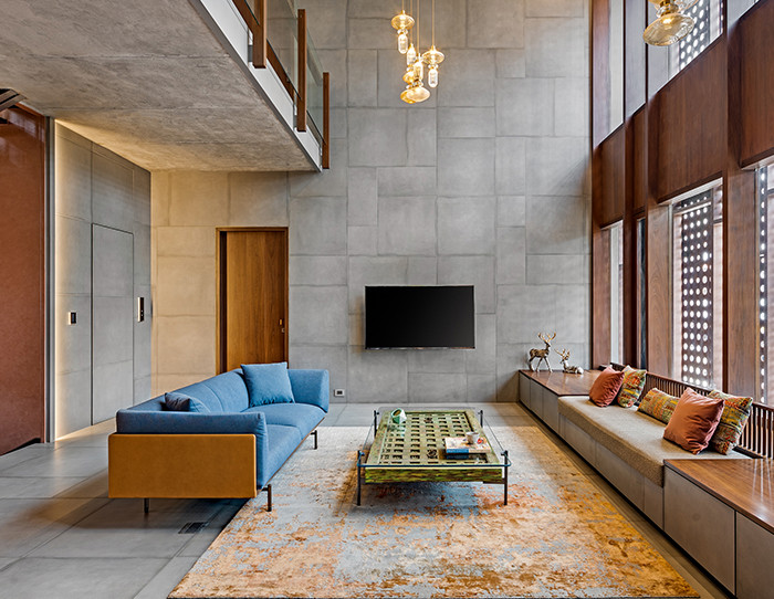 tonal-vs-contrasting-rugs